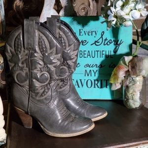 Very Volatile Denver ~ Western Cowboy Boots